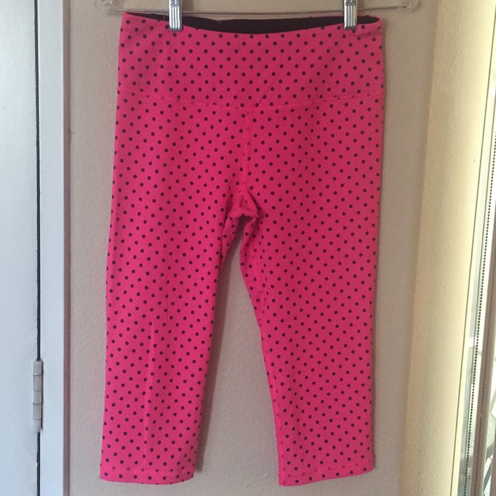 Victoria Secret Sport ladies crop Capri SZ S NWOT